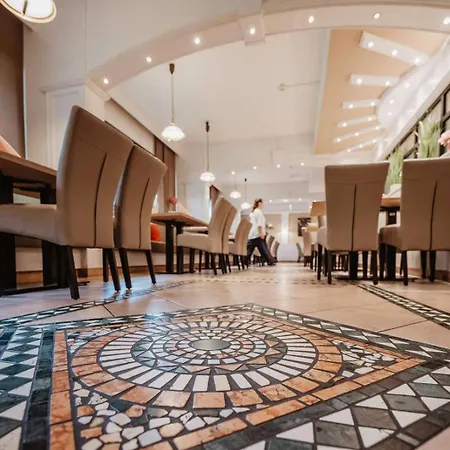 Unter Den Linden 3* Бад-Фюссінг