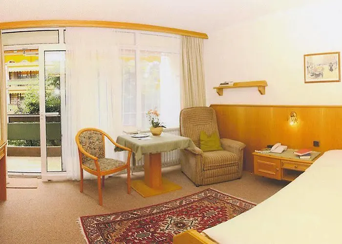 Unter Den Linden Hotel 3*