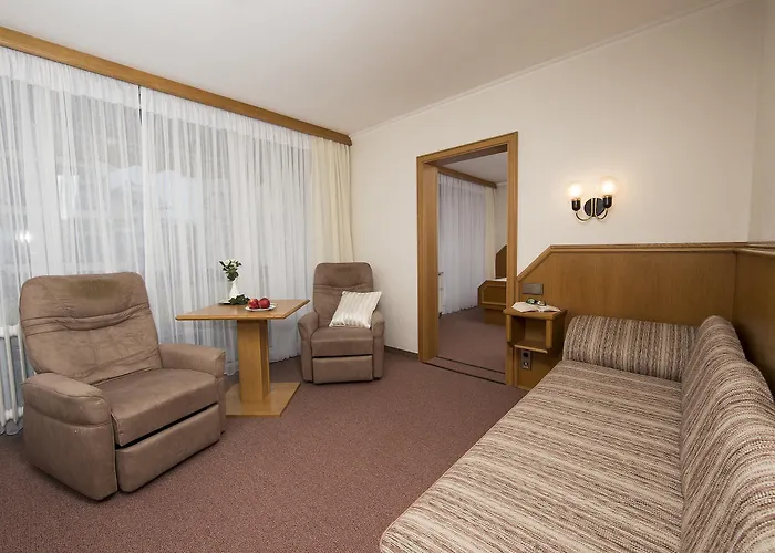 Unter Den Linden Hotell 3*